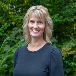 Lorrie Marean, Dental Assistant